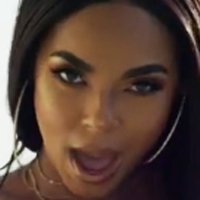 Ashanti Meztelen