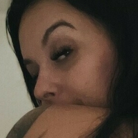Ashleigh Nic Meztelen