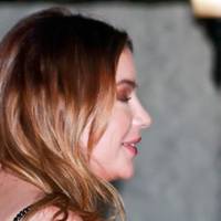 Ashley Benson Meztelen