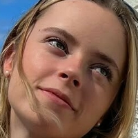 Ashley Rose Harris Meztelen