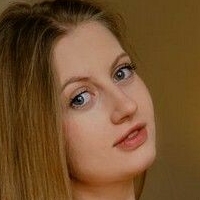 Aveira Meztelen