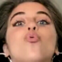 babyariel Meztelen