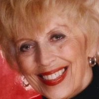 Barbara Ruth Meztelen
