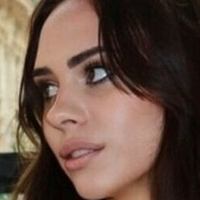 Beatrice Dumbrava Meztelen