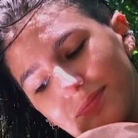 Beatriz Neuman Meztelen
