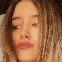 Belen Liberi Meztelen