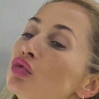 Bella Gold Meztelen