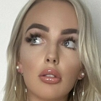 Bella Janice Meztelen