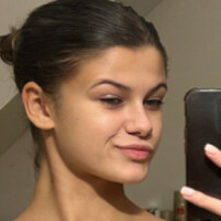 Bella Jone Meztelen