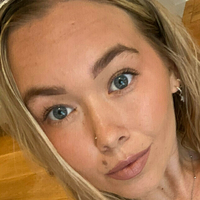 Bethany Meztelen