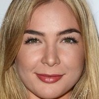 Blair Williams Meztelen