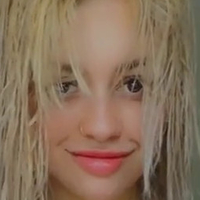 Bree Louise Meztelen