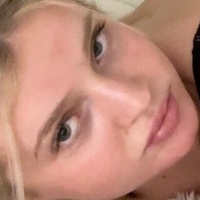 Brooky Meztelen