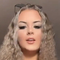 BustyLiv J Meztelen