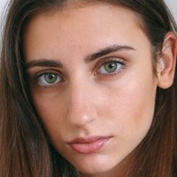 Caitlyn King Meztelen