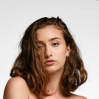 Camelia Arama Meztelen