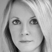 Camilla Power Meztelen