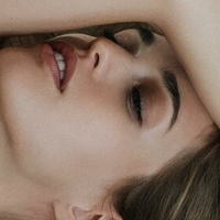 Camille Desbos Meztelen
