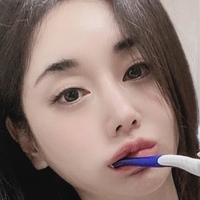 Candyseul Meztelen