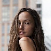 Carlota Enseñat Meztelen