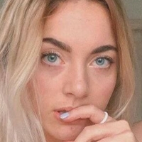 Carmen Elaine Meztelen