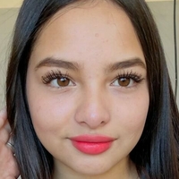 Carolina Constanza Meztelen