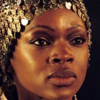 Caroline Chikezie Meztelen
