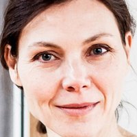 Caroline Grothgar Meztelen