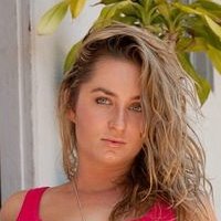 Cassie Becker Meztelen