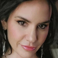 Cassie Cross Meztelen