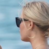 Cassie Randolph Meztelen
