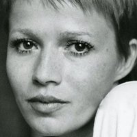 Catherine Jourdan Meztelen