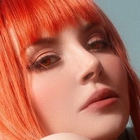 Catie Meztelen