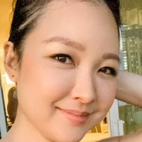 Charlet Chung Meztelen