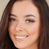 Chiara-Francesca Meztelen