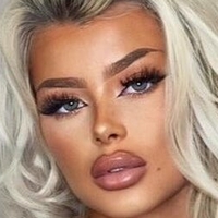 Chloe Inskip Meztelen