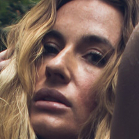 Chloe Maddin Meztelen