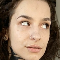 Chloe Sunderland Meztelen