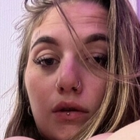 Chloe Tease Meztelen