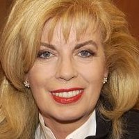 Christiane Krüger Meztelen