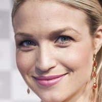 Christiane Schaumburg-Müller Meztelen