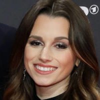 Christina Raphaella Ginter Meztelen