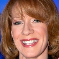 Christine Long Meztelen