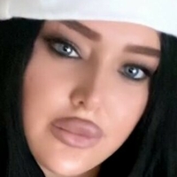 Claudia Rivier Meztelen