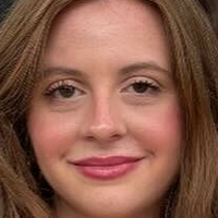Cortlyn Russo Meztelen