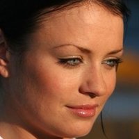 Corynne Heads Meztelen