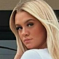 Courtney Alexis Woodruff Meztelen