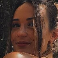 Courtney Mckay Meztelen