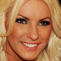 Crystal Harris Meztelen