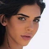 Dana Peretz Meztelen